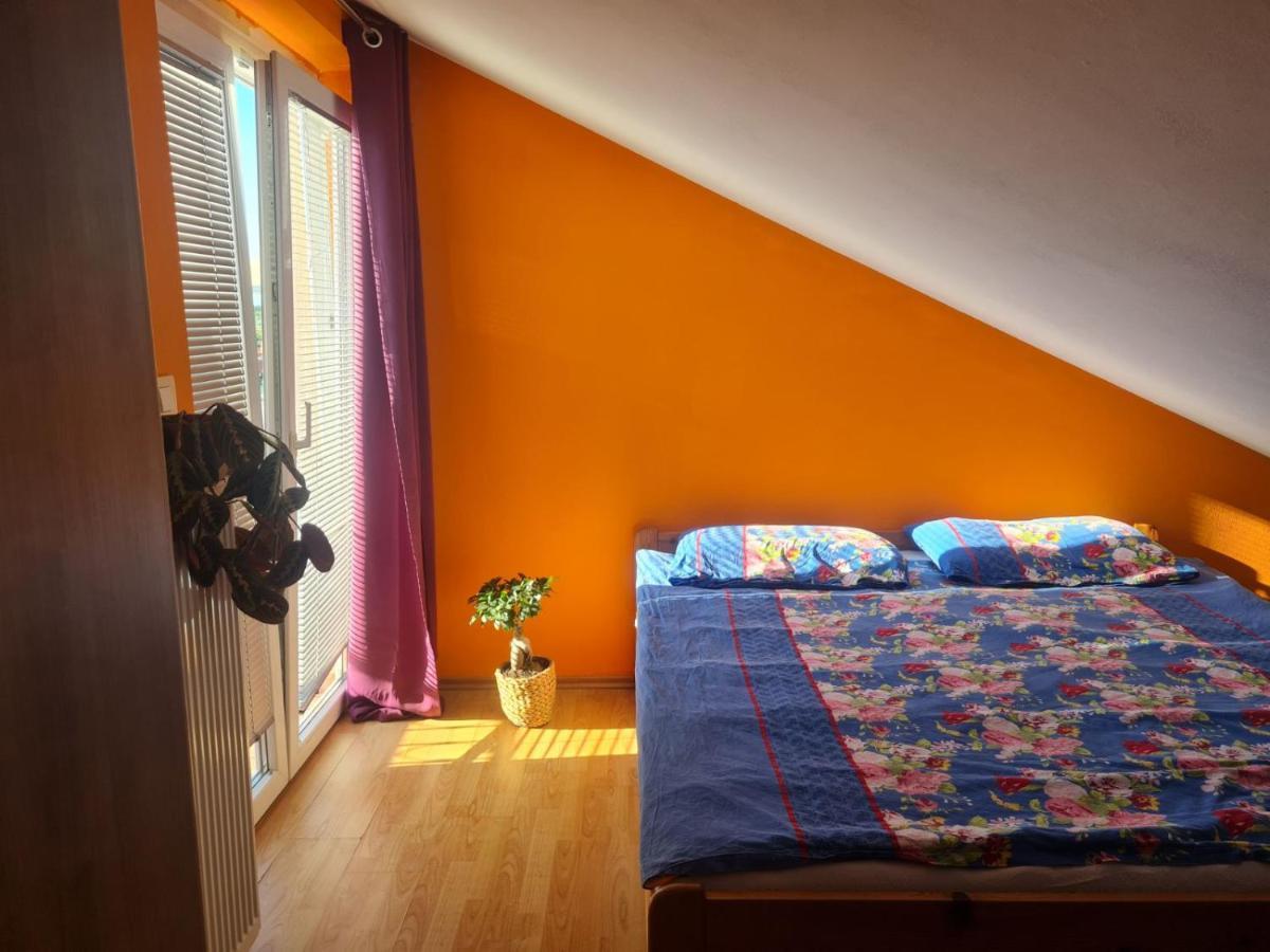 Apartments Dilja Malinska Bagian luar foto