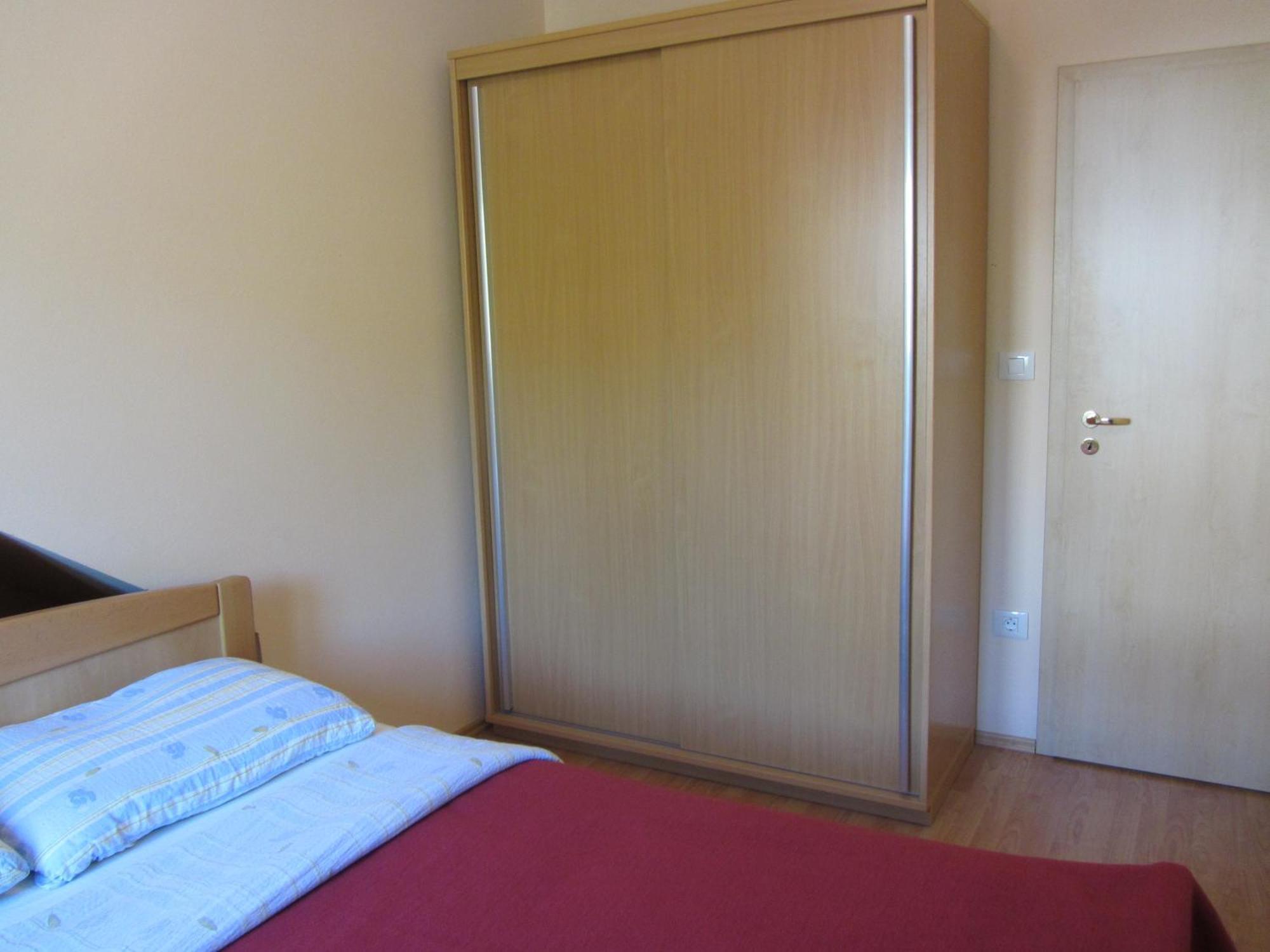 Apartments Dilja Malinska Ruang foto
