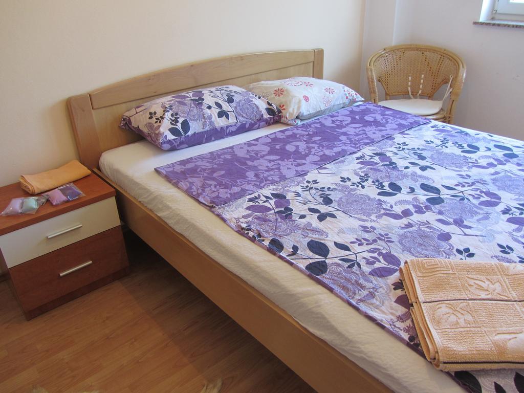 Apartments Dilja Malinska Ruang foto